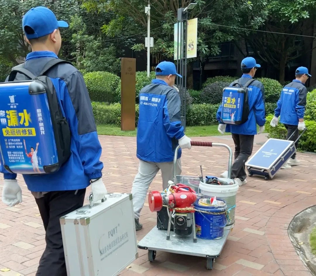 還在卷白領(lǐng)？現(xiàn)在真正高收入的，反而是這群“干臟活”的人